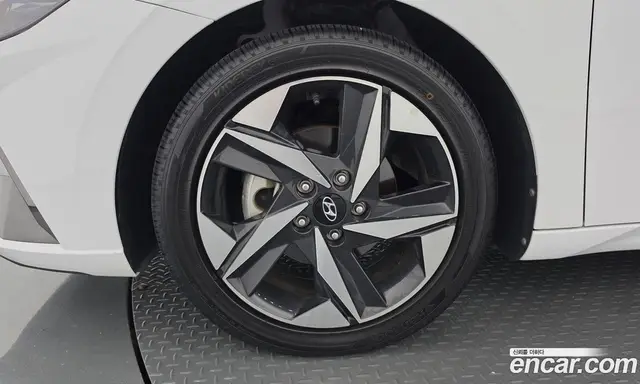 Hyundai Avante 2021 1.6 автомат (гидро), миниатюра 5