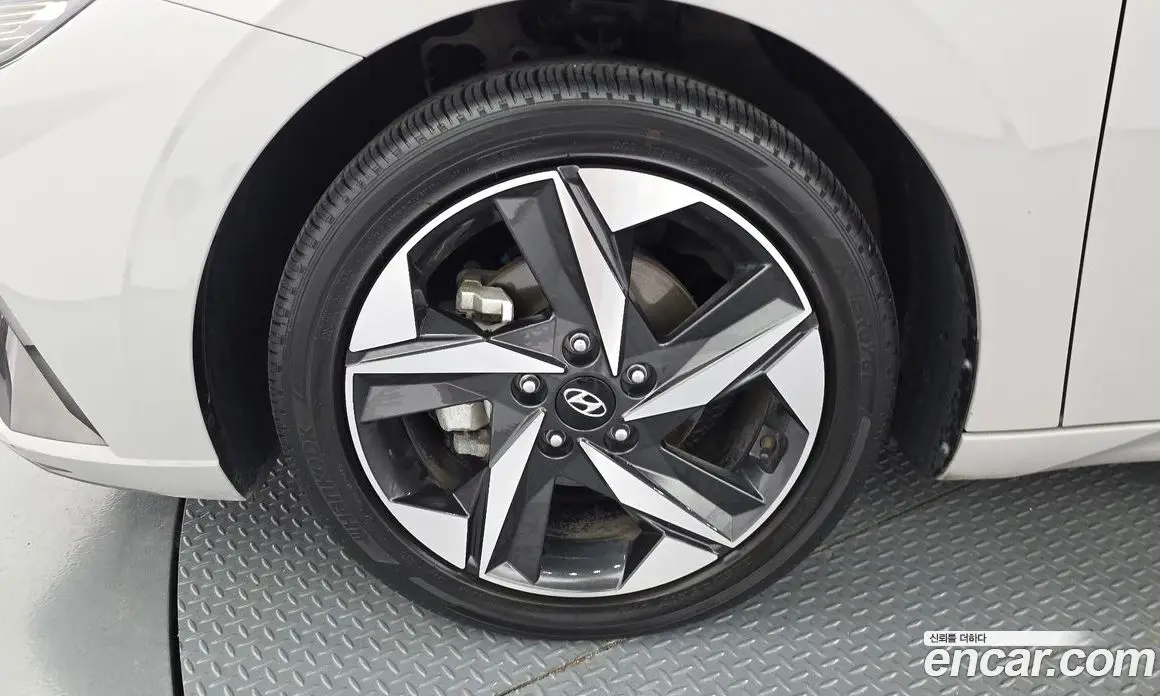 Hyundai Avante 2022 1.6 автомат (гидро), фото 5 Hyundai Avante 2022 1.6 автомат (гидро), фото 5