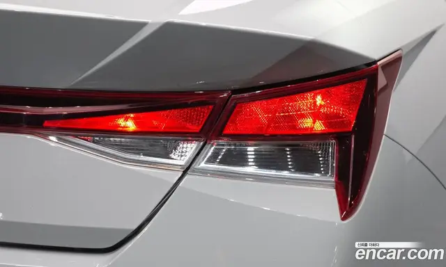 Hyundai Avante 2022 1.6 автомат (гидро), миниатюра 9 Hyundai Avante 2022 1.6 автомат (гидро), миниатюра 9