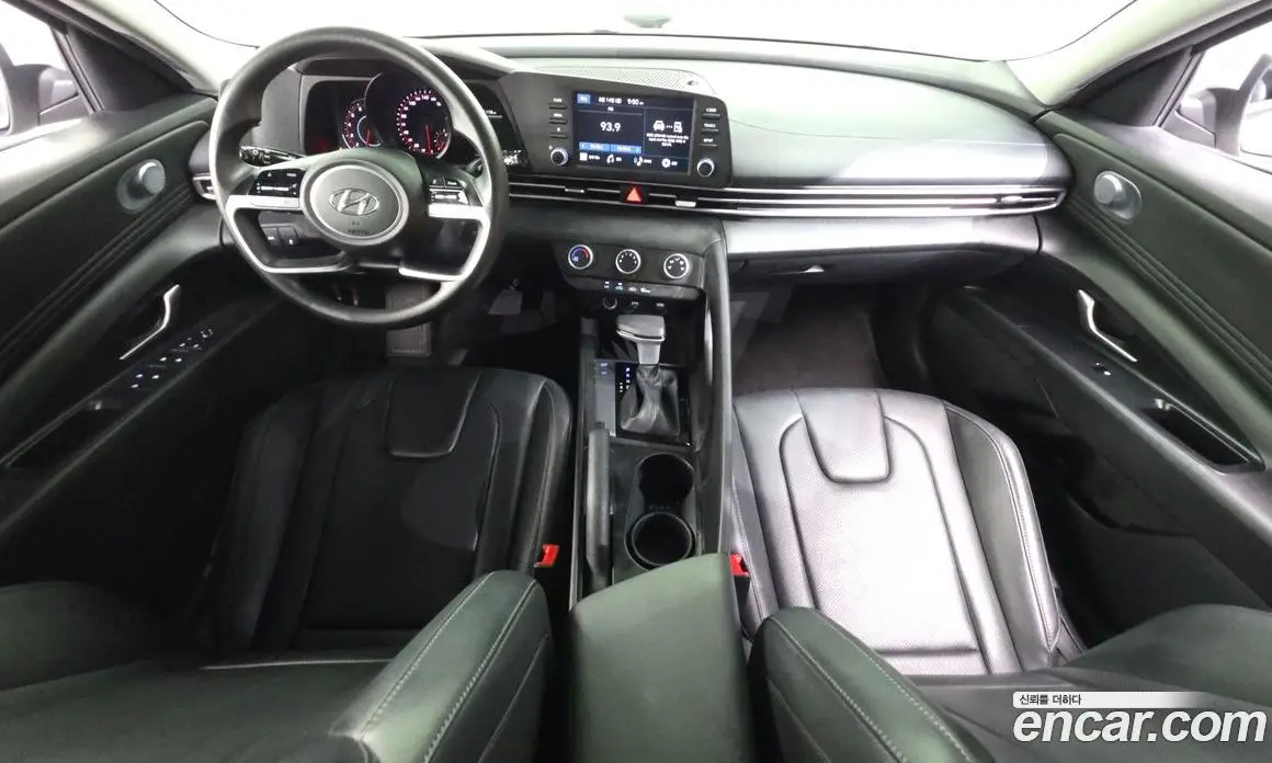 Hyundai Avante 2022 1.6 автомат (гидро), фото 10 Hyundai Avante 2022 1.6 автомат (гидро), фото 10