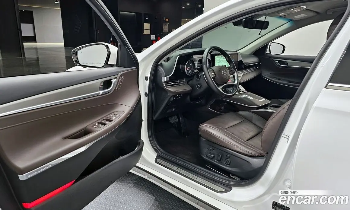 Hyundai Grandeur 2021 3.3 автомат (гидро), фото 13