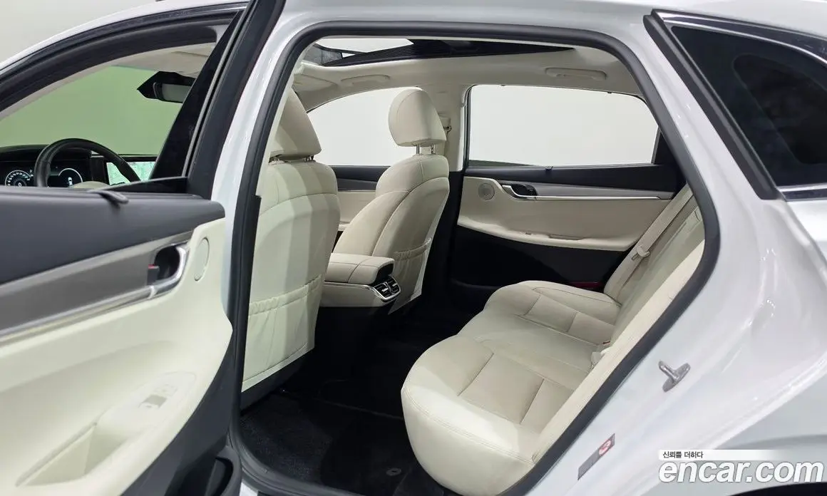 Hyundai Grandeur 2022 2.5 автомат (гидро), фото 17 Hyundai Grandeur 2022 2.5 автомат (гидро), фото 17