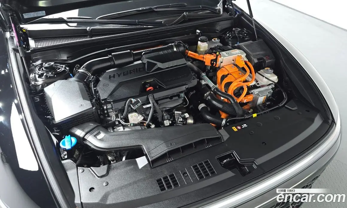 Hyundai Grandeur 2025 1.6 автомат (гидро), фото 5