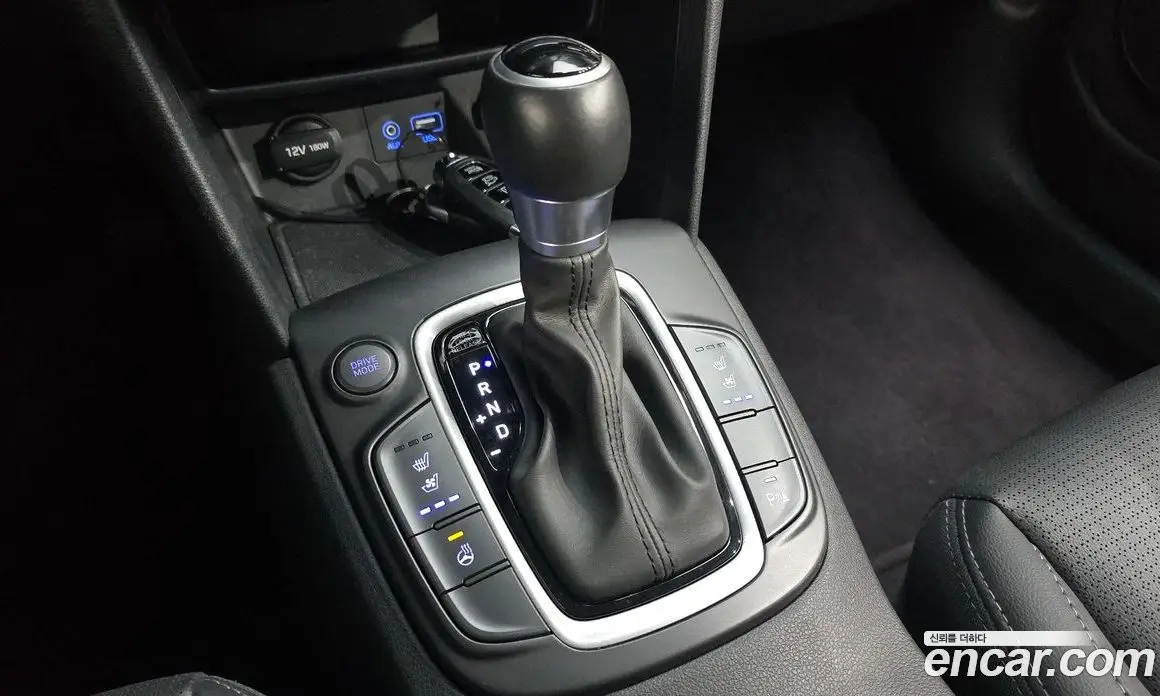 Hyundai Kona 2017 1.6 автомат (гидро), фото 12 Hyundai Kona 2017 1.6 автомат (гидро), фото 12