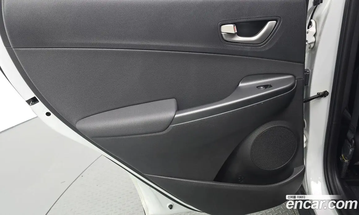 Hyundai Kona 2017 1.6 автомат (гидро), фото 15 Hyundai Kona 2017 1.6 автомат (гидро), фото 15