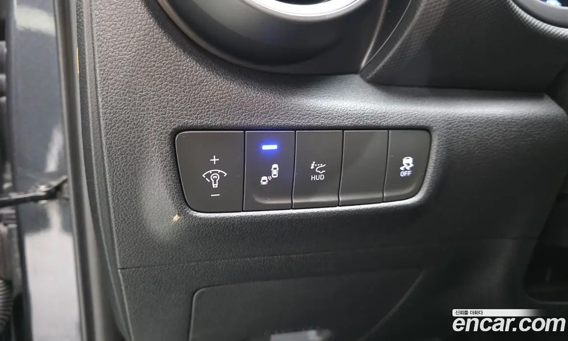 Hyundai Kona 2018 1.6 автомат (гидро), фото 20