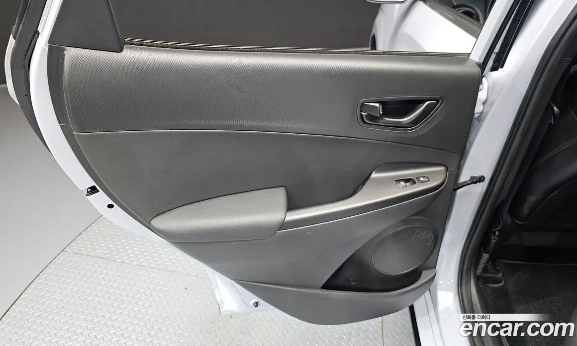 Hyundai Kona 2021 2.0 автомат (гидро), фото 15 Hyundai Kona 2021 2.0 автомат (гидро), фото 15