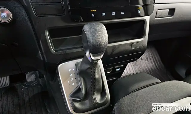Hyundai Staria 2024 2.2 автомат (гидро), миниатюра 12