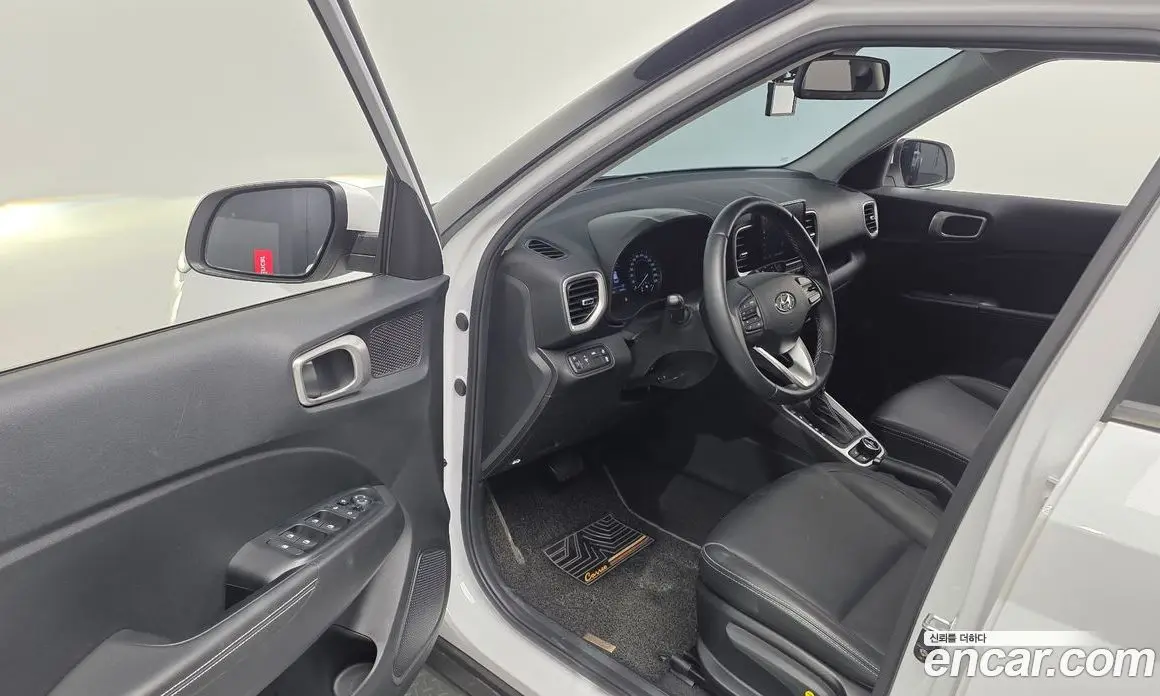 Hyundai Venue 2021 1.6 автомат (гидро), фото 13