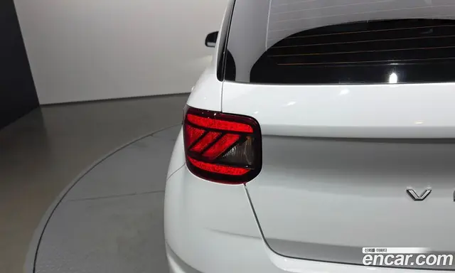 Hyundai Venue 2021 1.6 автомат (гидро), миниатюра 9