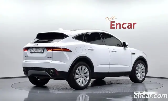 Jaguar E-Pace 2019 2.0 автомат (гидро), миниатюра 1