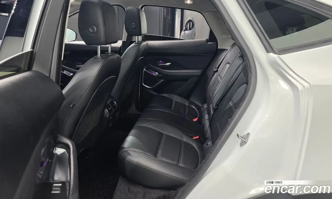 Jaguar E-Pace 2019 2.0 автомат (гидро), фото 17