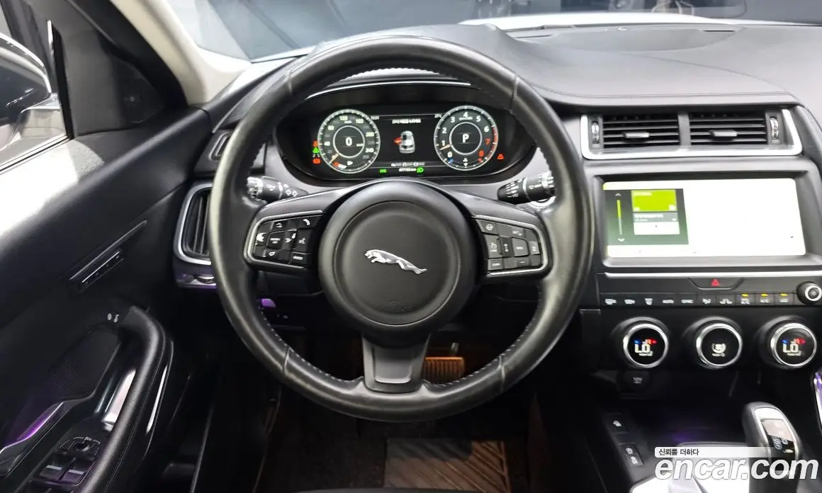 Jaguar E-Pace 2019 2.0 автомат (гидро), фото 18