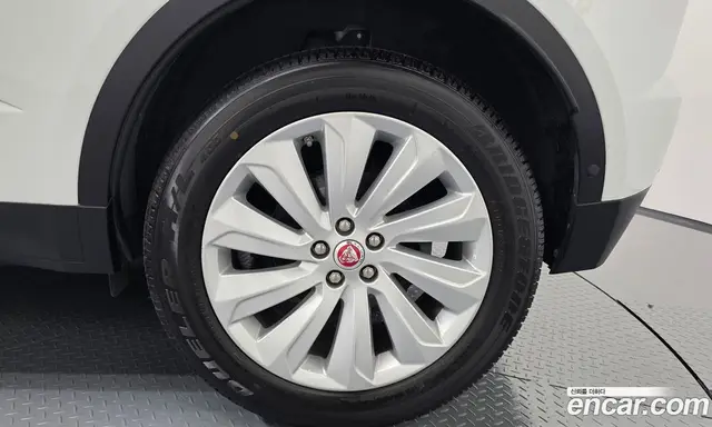 Jaguar E-Pace 2019 2.0 автомат (гидро), миниатюра 6