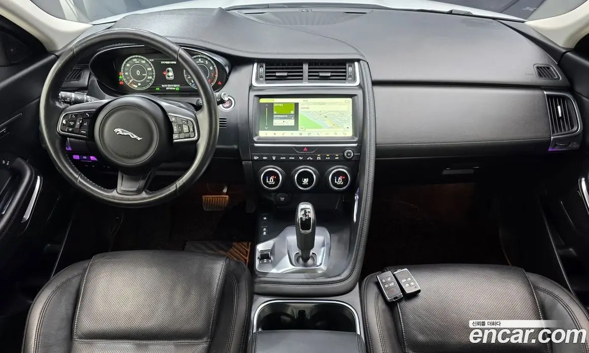Jaguar E-Pace 2019 2.0 автомат (гидро), фото 9