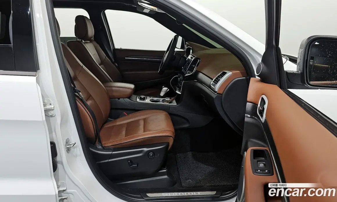 Jeep Cherokee 2021 3.6 автомат (гидро), фото 17