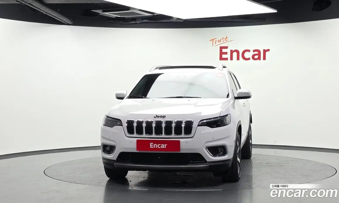 Jeep Cherokee 2021 2.4 автомат (гидро), фото 3 Jeep Cherokee 2021 2.4 автомат (гидро), фото 3
