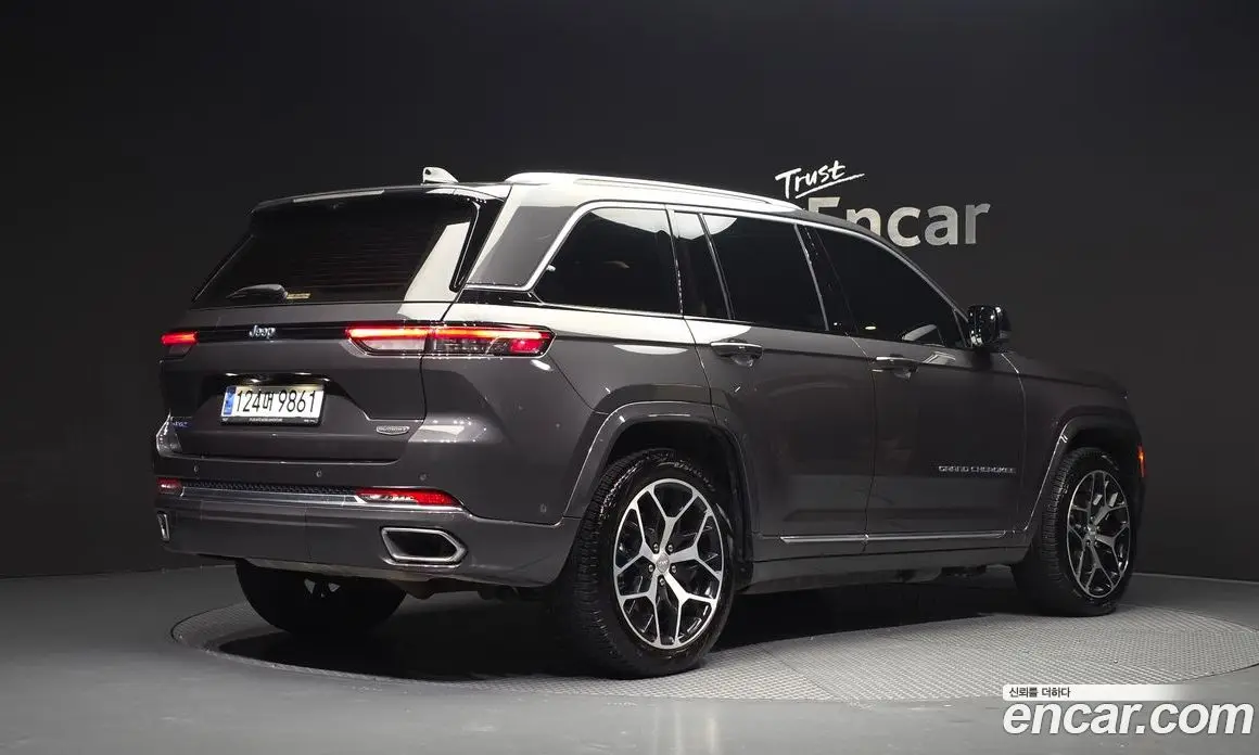 Jeep Cherokee 2023 2.0 автомат (гидро), фото 2 Jeep Cherokee 2023 2.0 автомат (гидро), фото 2