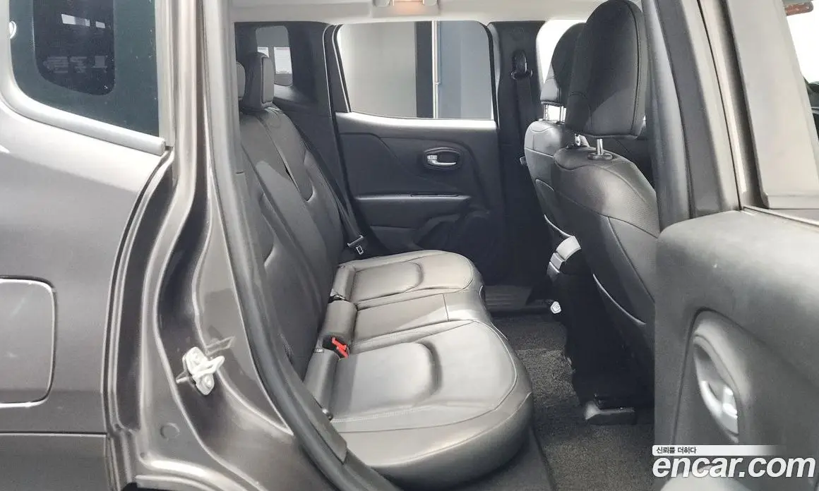 Jeep Renegade 2020 1.6 автомат (гидро), фото 15 Jeep Renegade 2020 1.6 автомат (гидро), фото 15