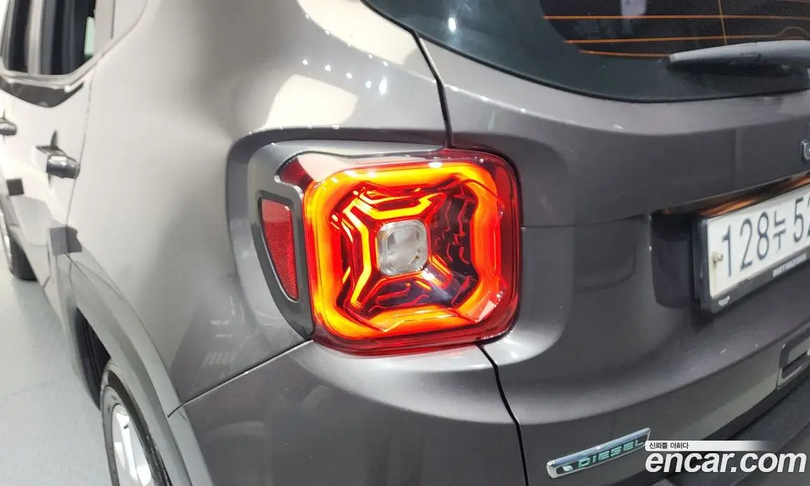 Jeep Renegade 2020 1.6 автомат (гидро), фото 8 Jeep Renegade 2020 1.6 автомат (гидро), фото 8
