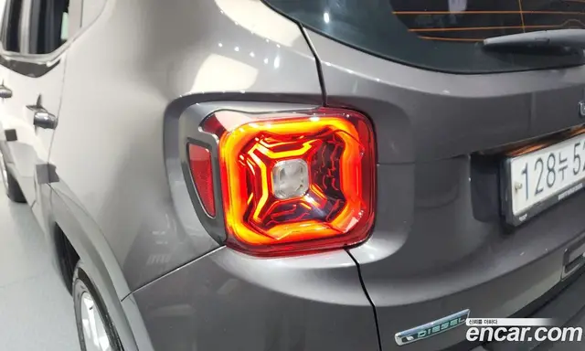 Jeep Renegade 2020 1.6 автомат (гидро), миниатюра 8 Jeep Renegade 2020 1.6 автомат (гидро), миниатюра 8