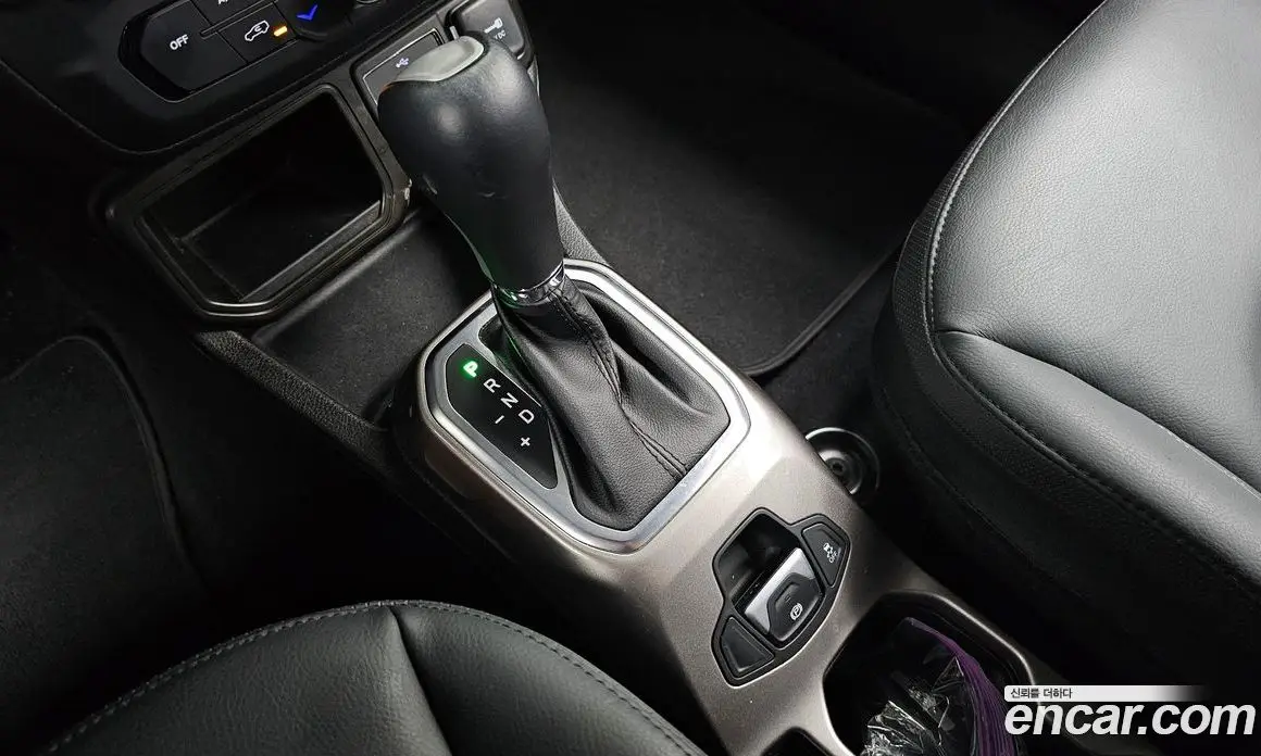 Jeep Renegade 2021 2.4 автомат (гидро), фото 12