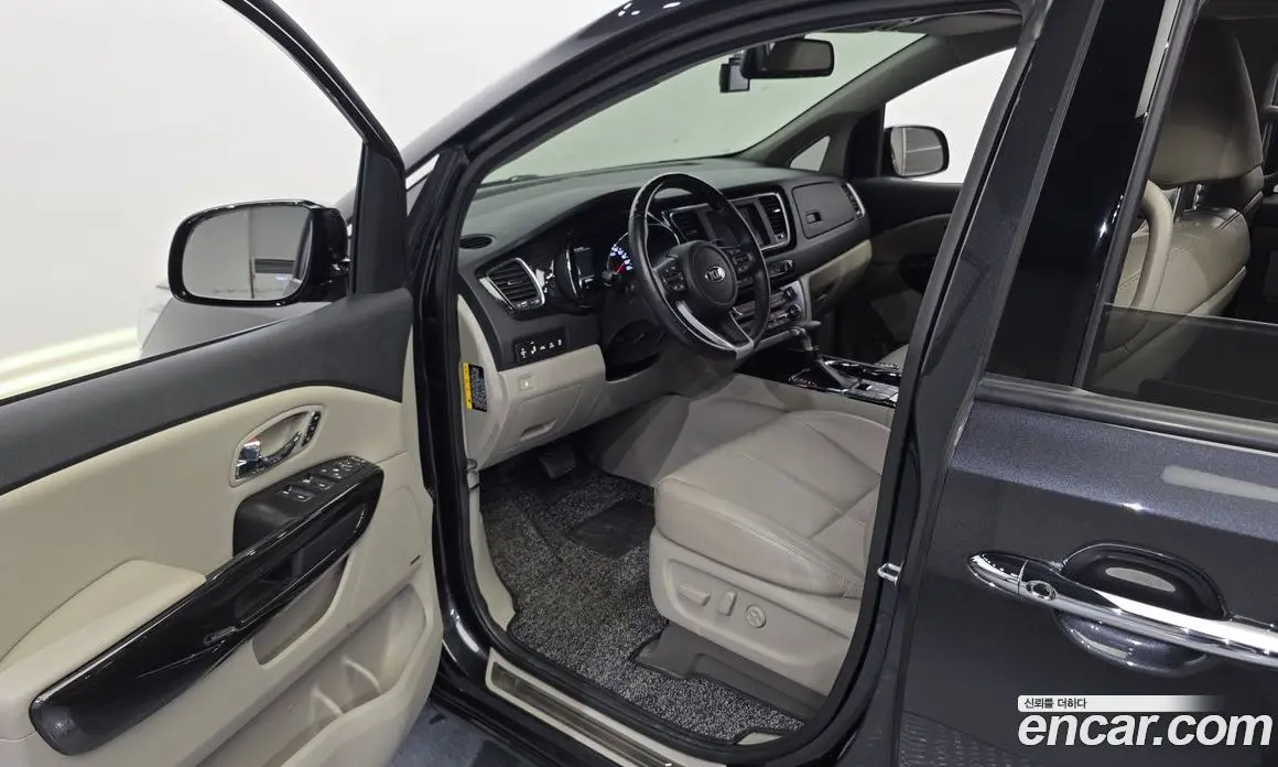 Kia Carnival 2019 3.3 автомат (гидро), фото 13 Kia Carnival 2019 3.3 автомат (гидро), фото 13