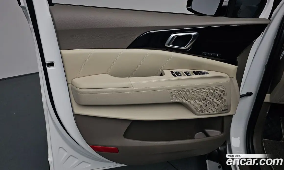 Kia Carnival 2025 3.5 автомат (гидро), фото 13