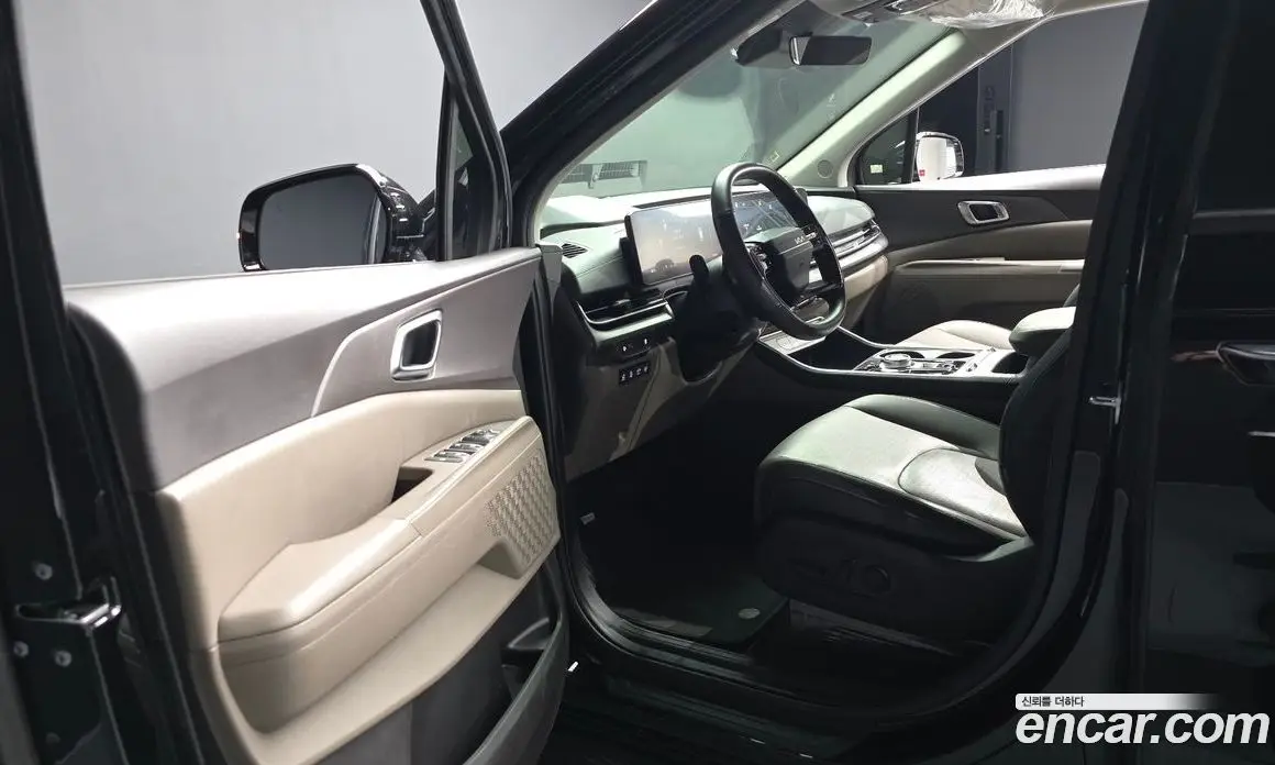 Kia Carnival 2025 2.2 автомат (гидро), фото 13 Kia Carnival 2025 2.2 автомат (гидро), фото 13