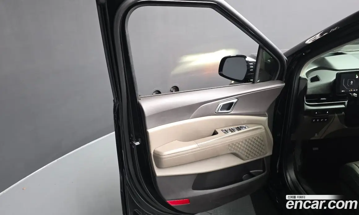 Kia Carnival 2025 2.2 автомат (гидро), фото 14 Kia Carnival 2025 2.2 автомат (гидро), фото 14