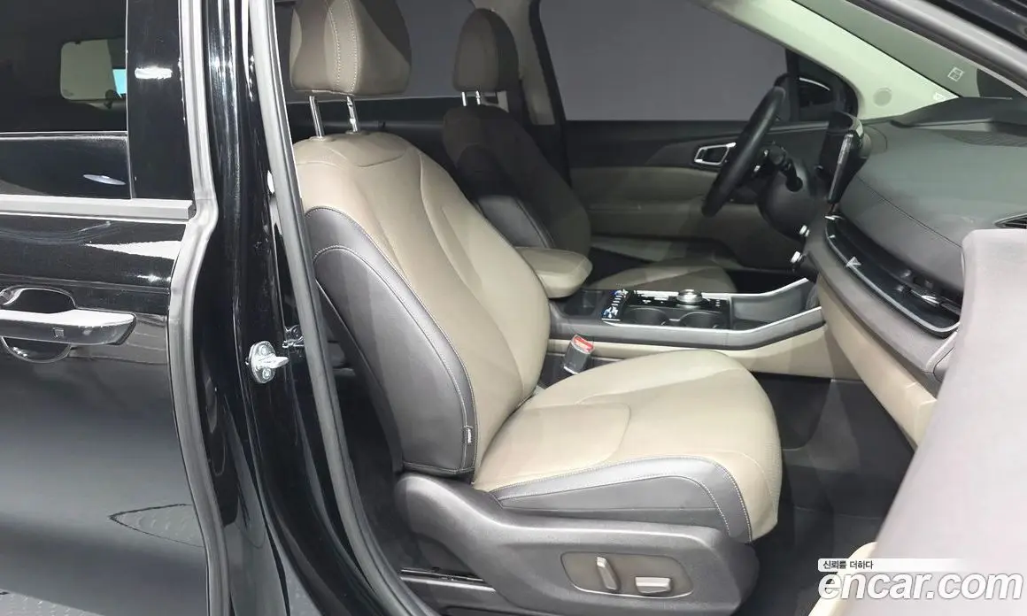 Kia Carnival 2025 2.2 автомат (гидро), фото 17 Kia Carnival 2025 2.2 автомат (гидро), фото 17