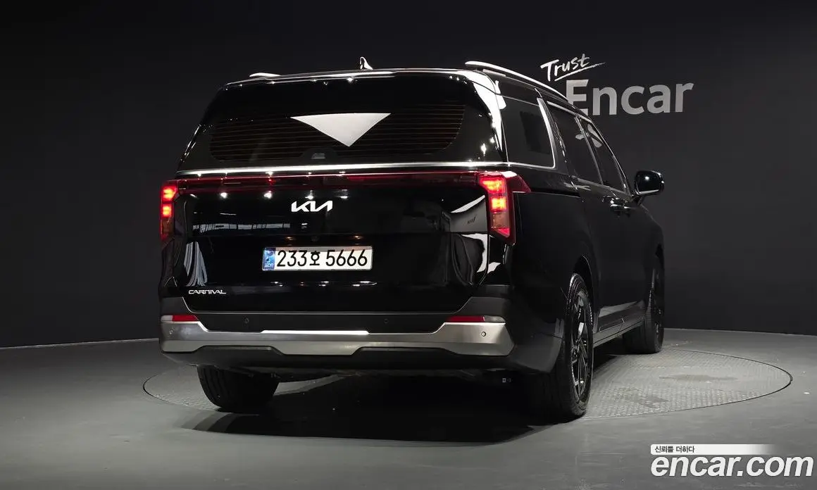 Kia Carnival 2025 2.2 автомат (гидро), фото 4 Kia Carnival 2025 2.2 автомат (гидро), фото 4