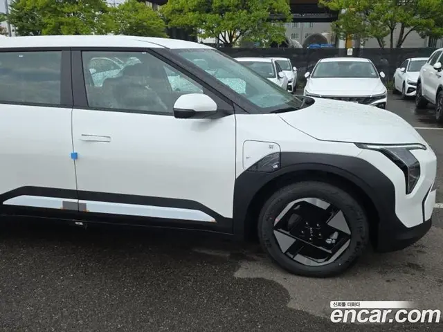 Kia EV3 2026 0.4 автомат (гидро), миниатюра 3 Kia EV3 2026 0.4 автомат (гидро), миниатюра 3