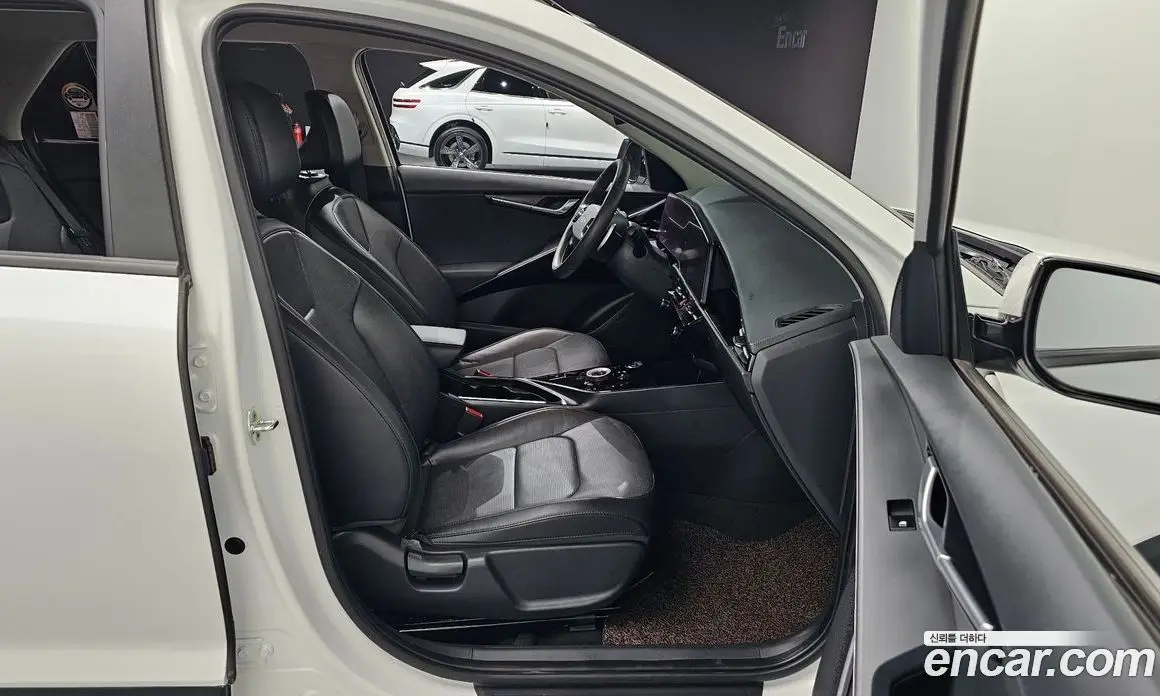 Kia Niro 2022 0.2 автомат (гидро), фото 16 Kia Niro 2022 0.2 автомат (гидро), фото 16
