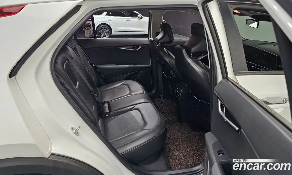 Kia Niro 2022 0.2 автомат (гидро), фото 17 Kia Niro 2022 0.2 автомат (гидро), фото 17
