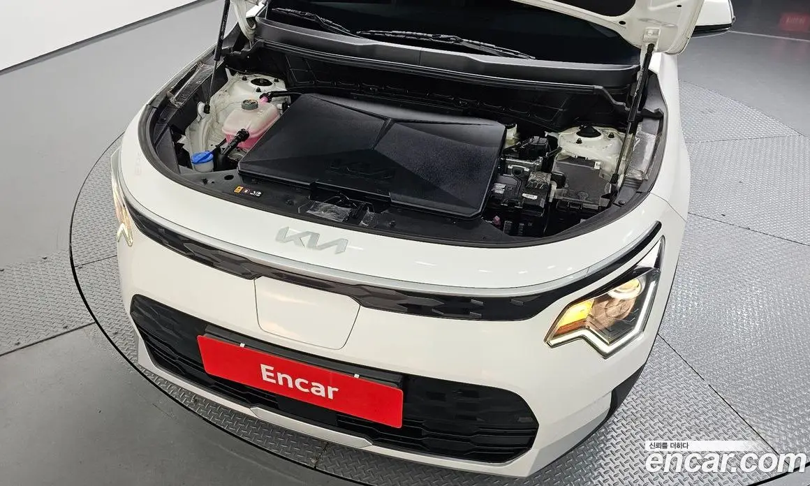 Kia Niro 2022 0.2 автомат (гидро), фото 6 Kia Niro 2022 0.2 автомат (гидро), фото 6