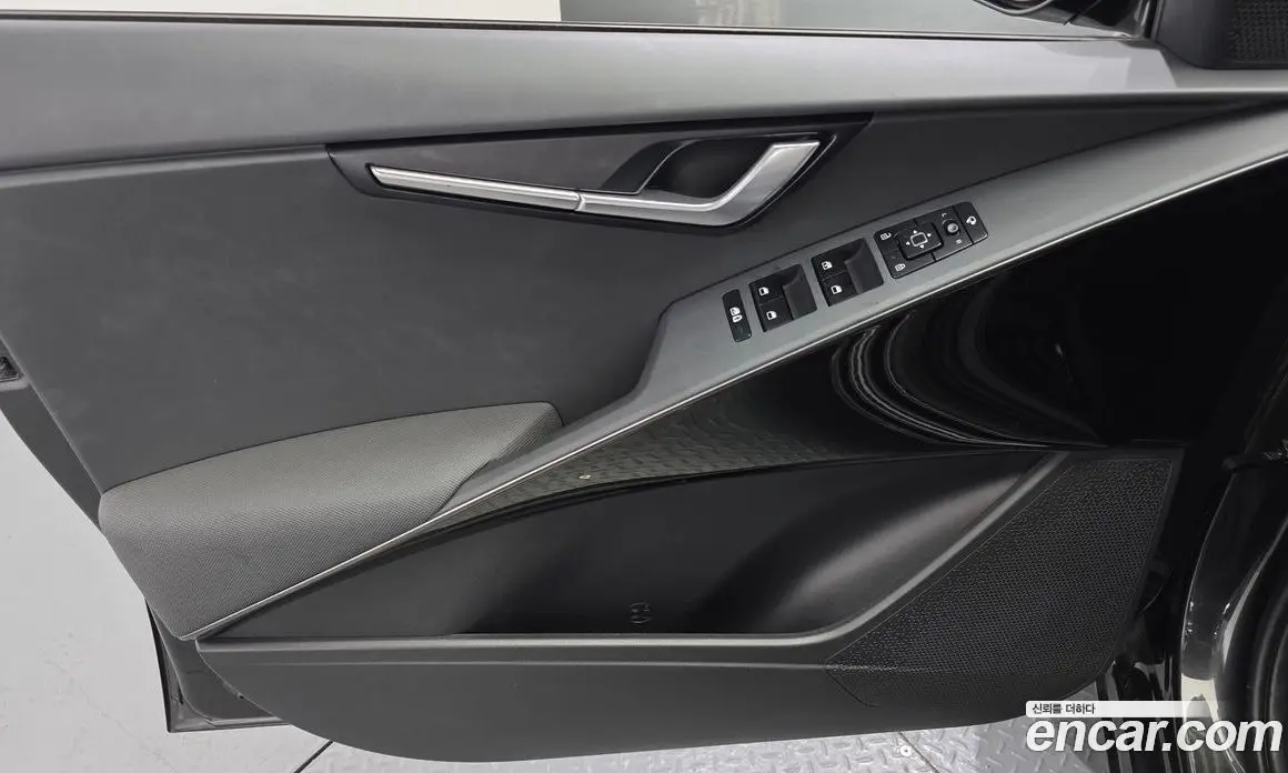 Kia Niro 2022 1.6 автомат (гидро), фото 14