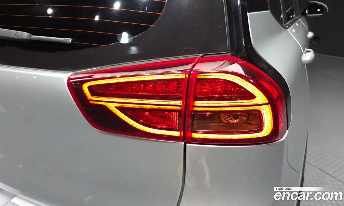 Kia Niro 2022 0.2 автомат (гидро), фото 9 Kia Niro 2022 0.2 автомат (гидро), фото 9