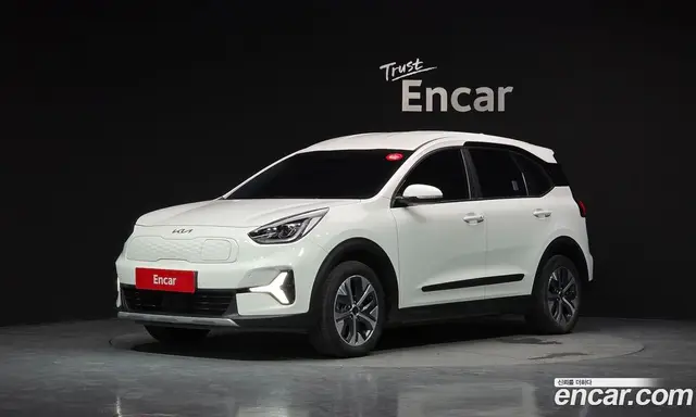 Kia Niro, 2023, 20 496 км
