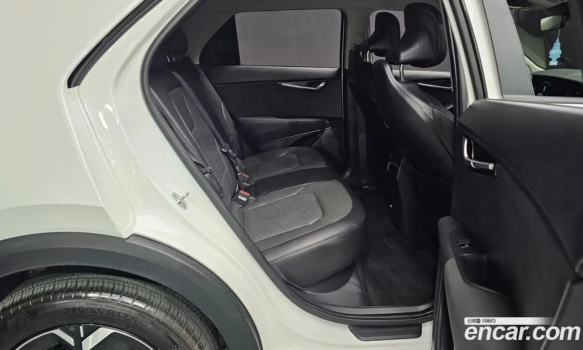 Kia Niro 2024 0.2 автомат (гидро), фото 18