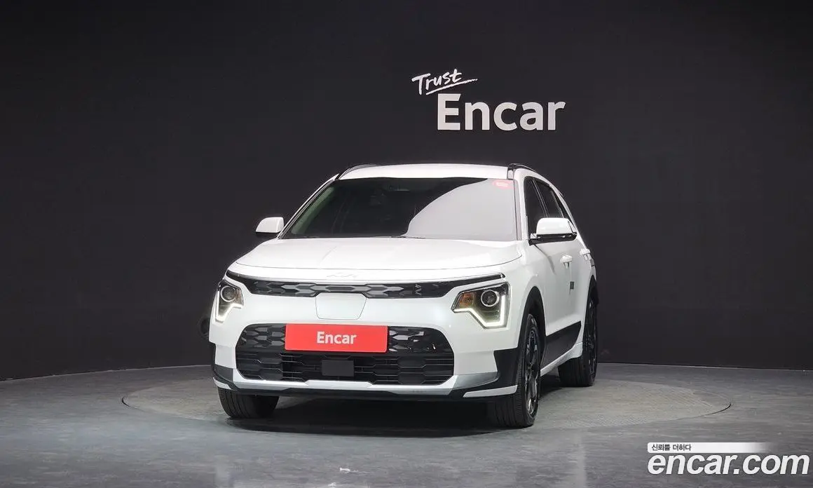 Kia Niro 2024 0.2 автомат (гидро), фото 3