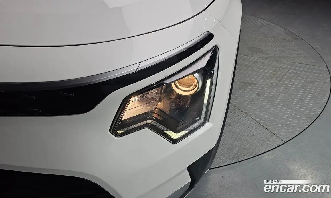 Kia Niro 2024 0.2 автомат (гидро), фото 8