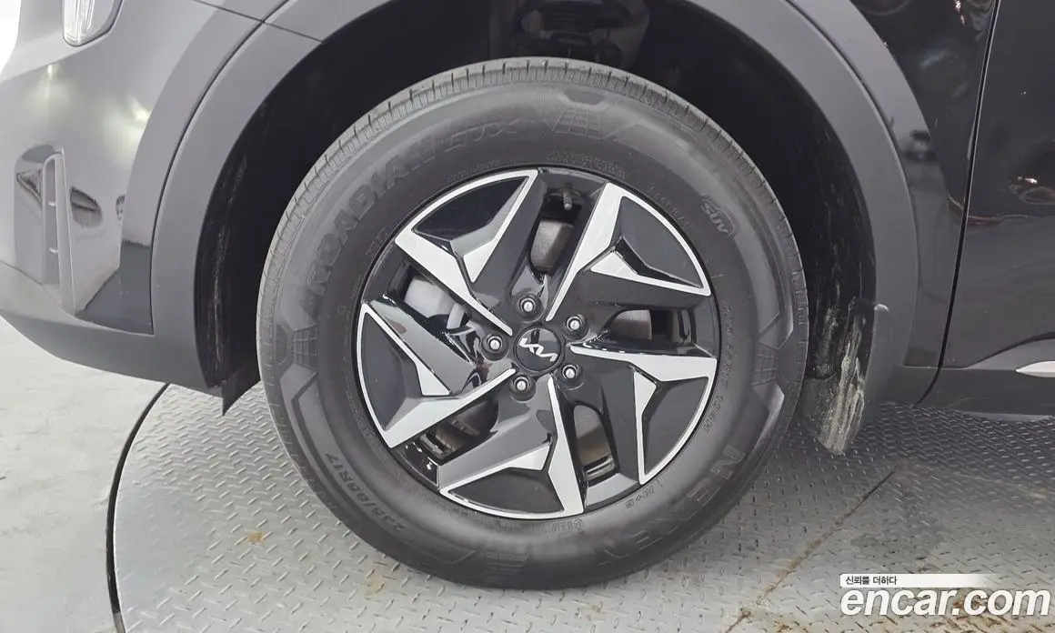 Kia Sorento 2024 1.6 автомат (гидро), фото 5