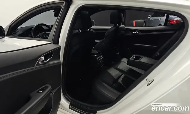 Kia Stinger 2018 2.0 автомат (гидро), миниатюра 12