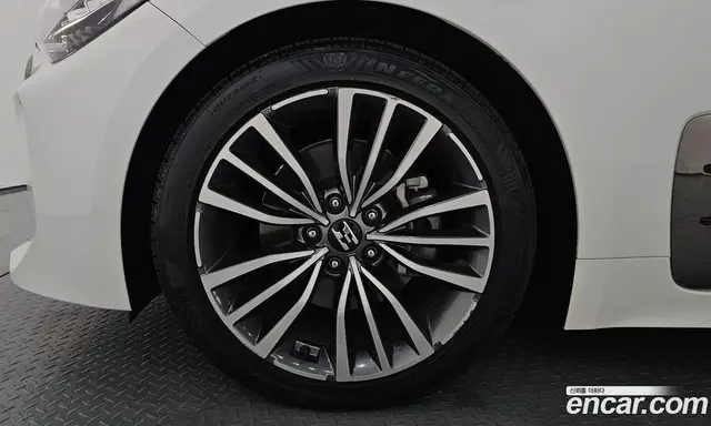 Kia Stinger 2018 2.0 автомат (гидро), миниатюра 5