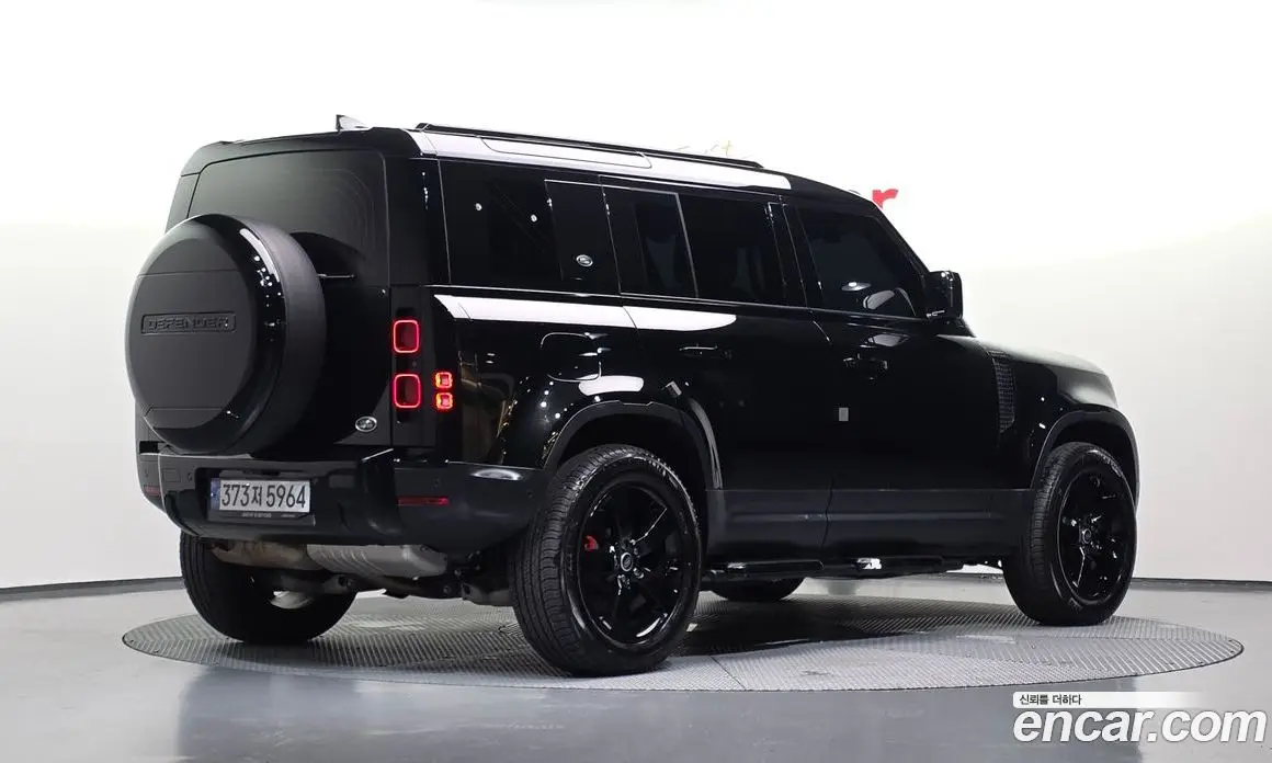 Land Rover Defender 2023 3.0 автомат (гидро), фото 2 Land Rover Defender 2023 3.0 автомат (гидро), фото 2