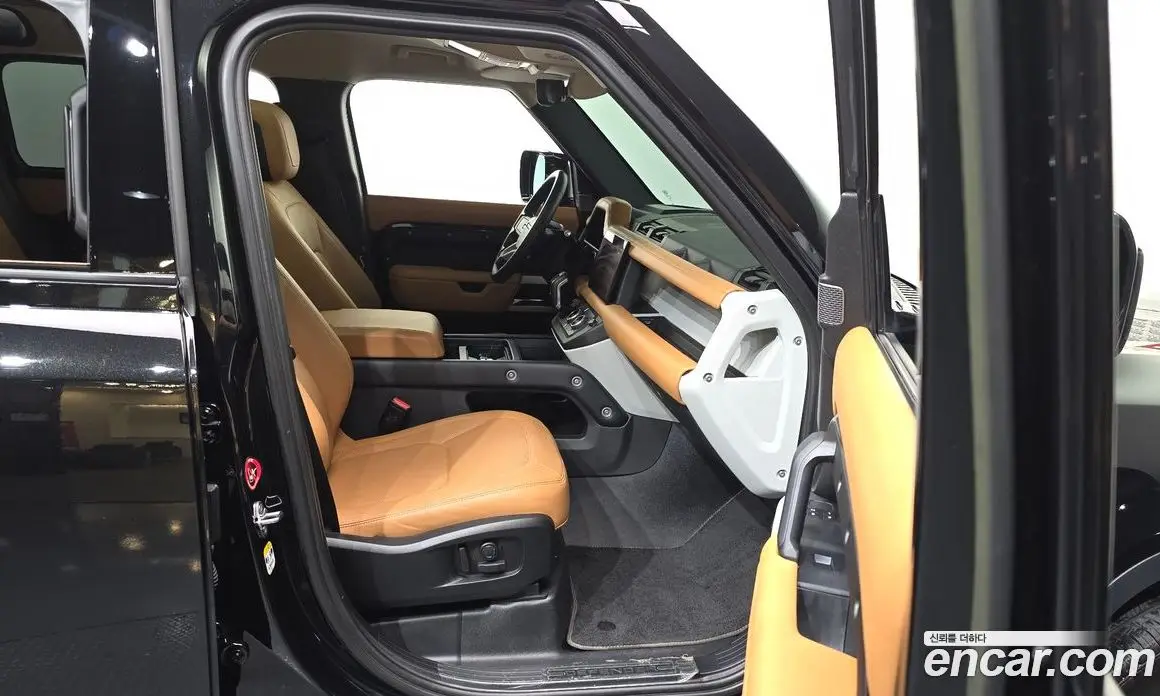 Land Rover Defender 2023 3.0 автомат (гидро), фото 17 Land Rover Defender 2023 3.0 автомат (гидро), фото 17