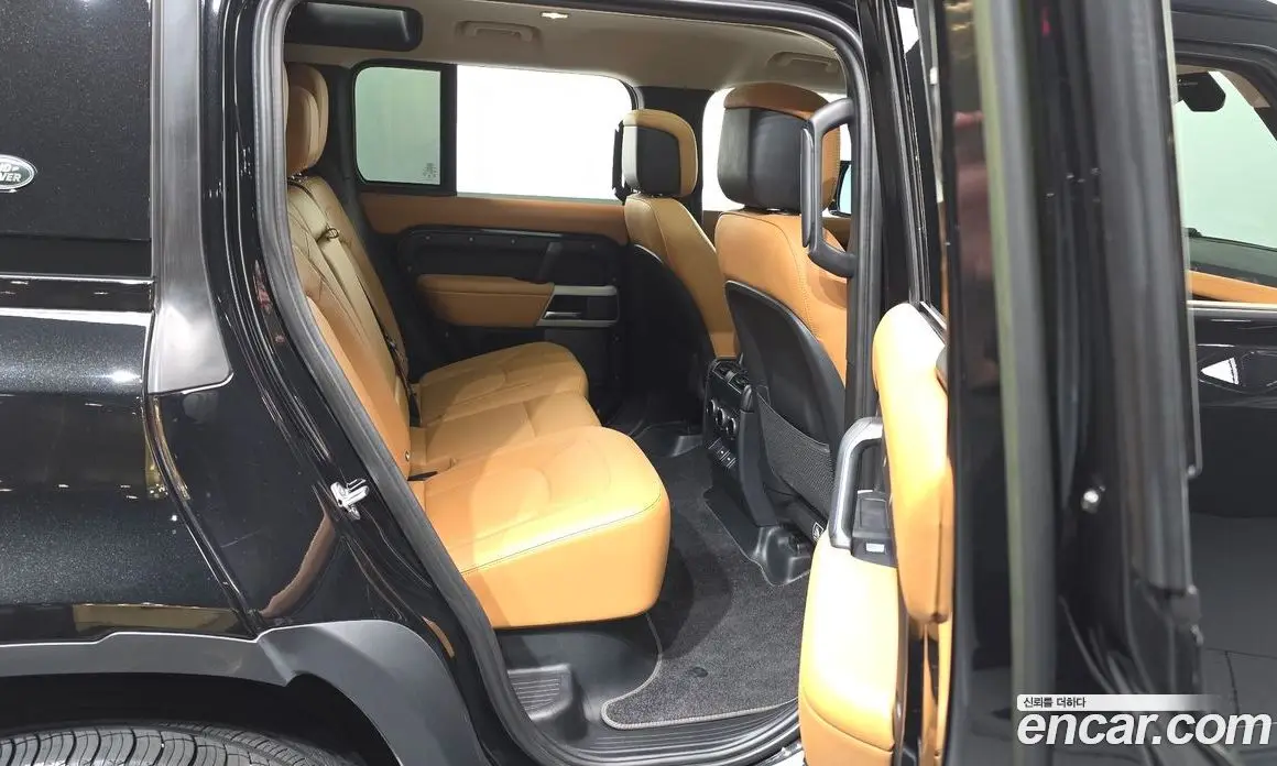 Land Rover Defender 2023 3.0 автомат (гидро), фото 18 Land Rover Defender 2023 3.0 автомат (гидро), фото 18