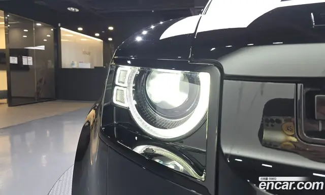 Land Rover Defender 2023 3.0 автомат (гидро), миниатюра 8 Land Rover Defender 2023 3.0 автомат (гидро), миниатюра 8