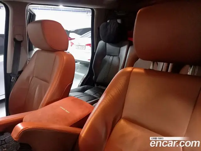 Land Rover Discovery 2010 5.0 автомат (гидро), миниатюра 4